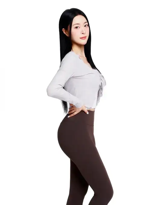 한그루 필라테스 김남혜 강사 전신 사진